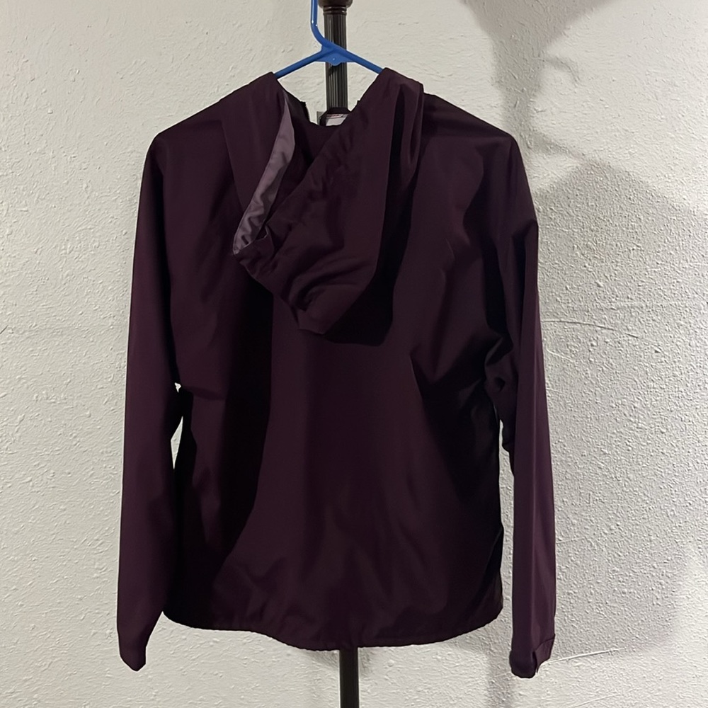 Reebok pull over - Picture 5 of 5
